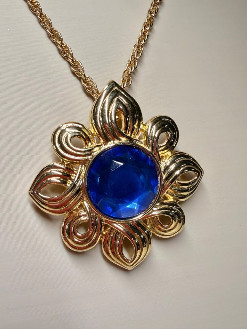 Vintage KJL Kenneth Jay Lane Blue Cabochon Necklace Clip Earrings Set Signed - Picture 3 of 15